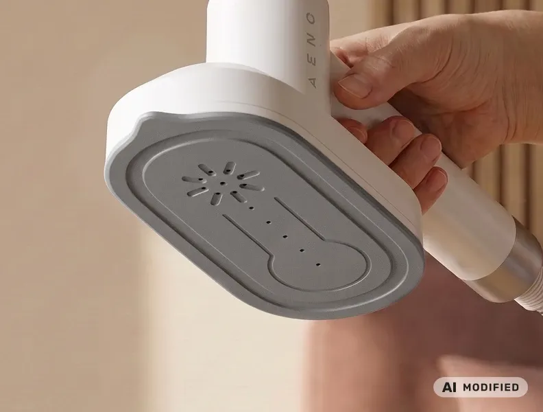 Ceramic soleplate: glides smoothly over any fabric