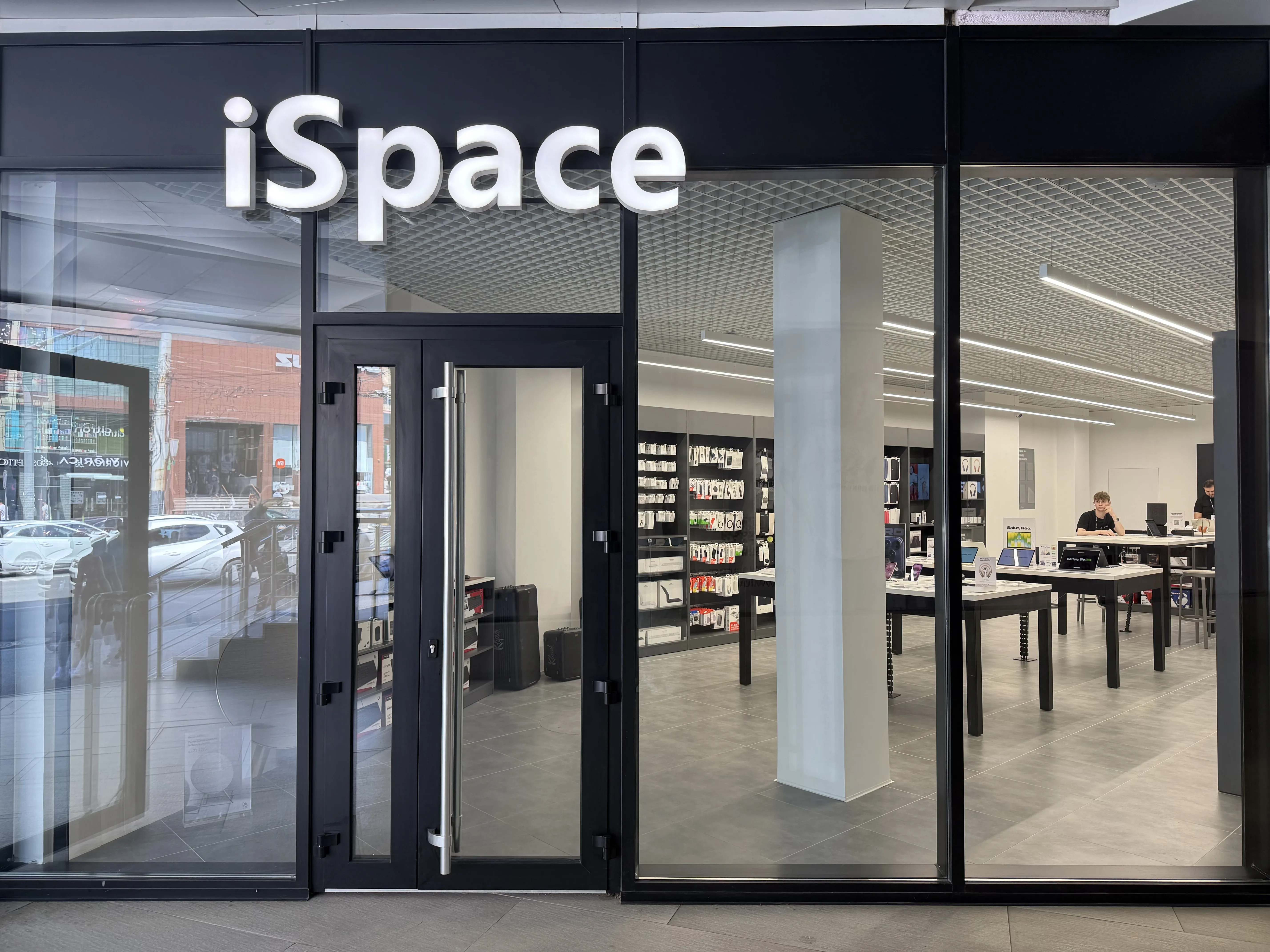 iSpace Pan-Com