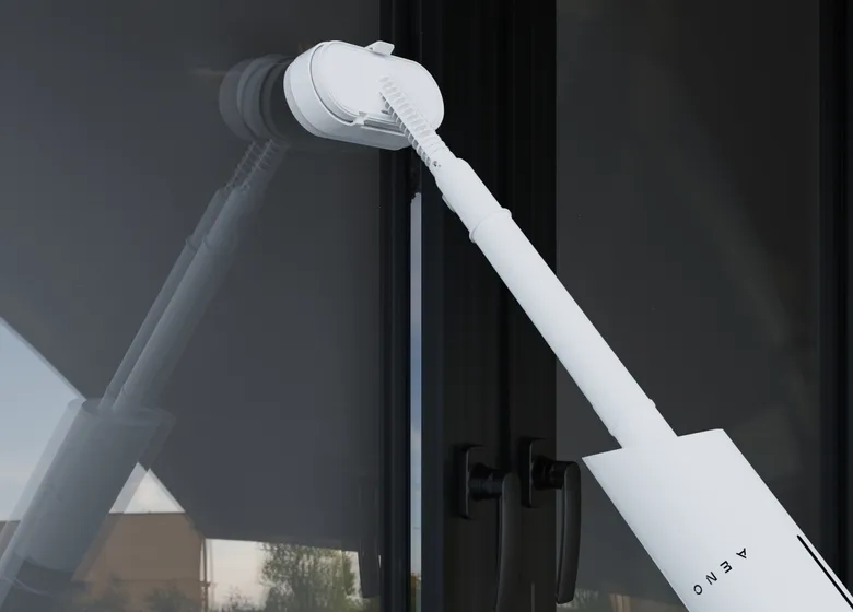 Tökéletesen tisztítja az ablakokat és a tükröket