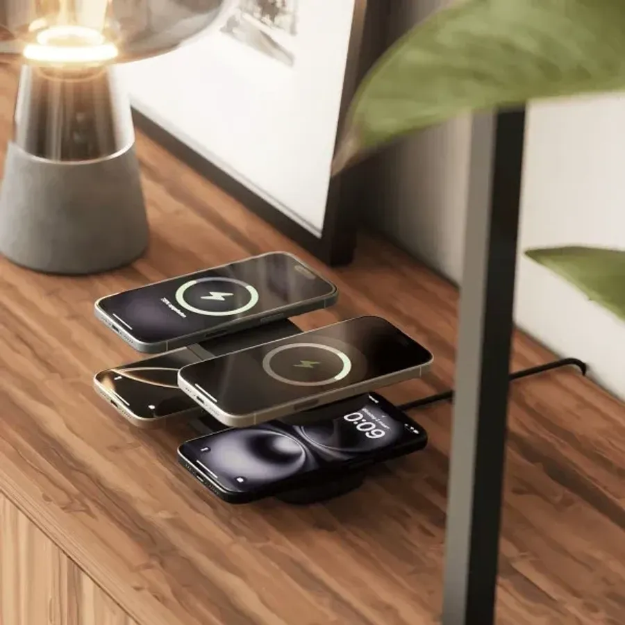 photo 2 - Бездротовий зарядний пристрій Zens Quattro Wireless Charger Pro 4 Black