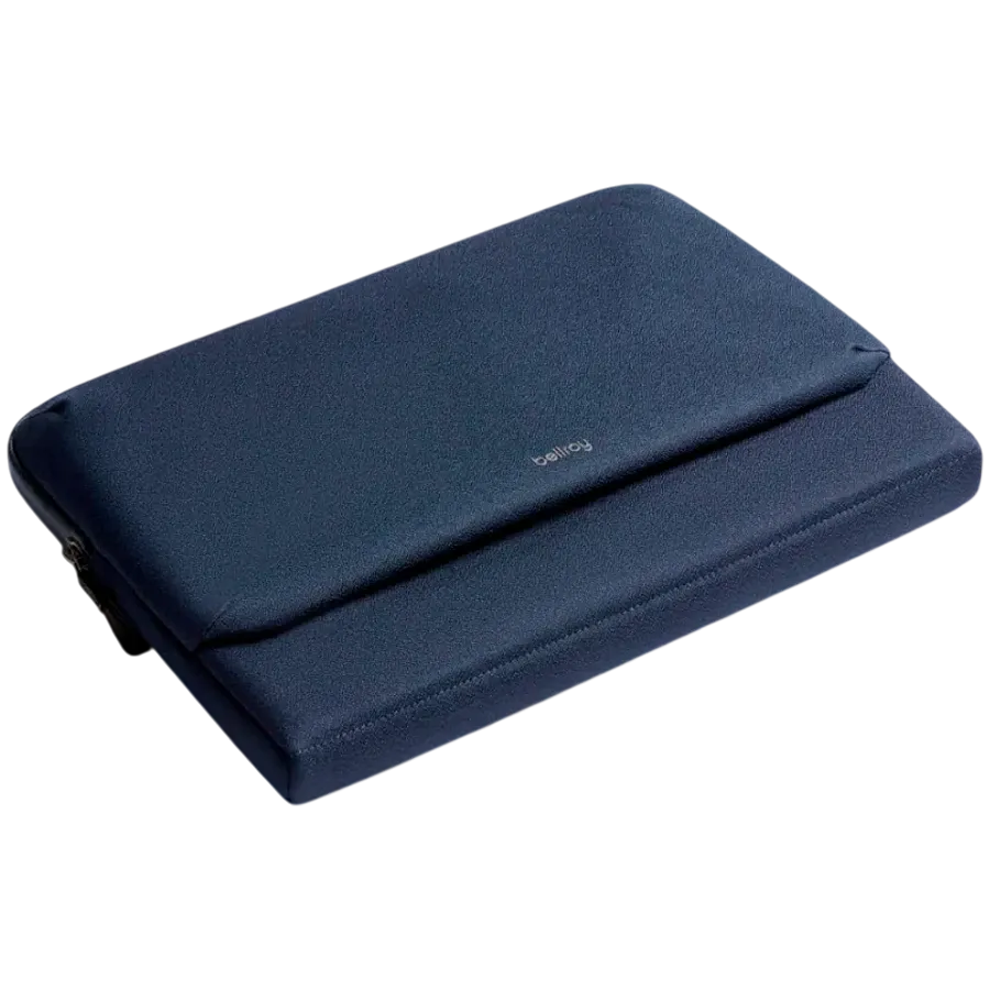 photo 1 - Чехол BELLROY Caddy для MacBook Pro 16", Тёмно-синий