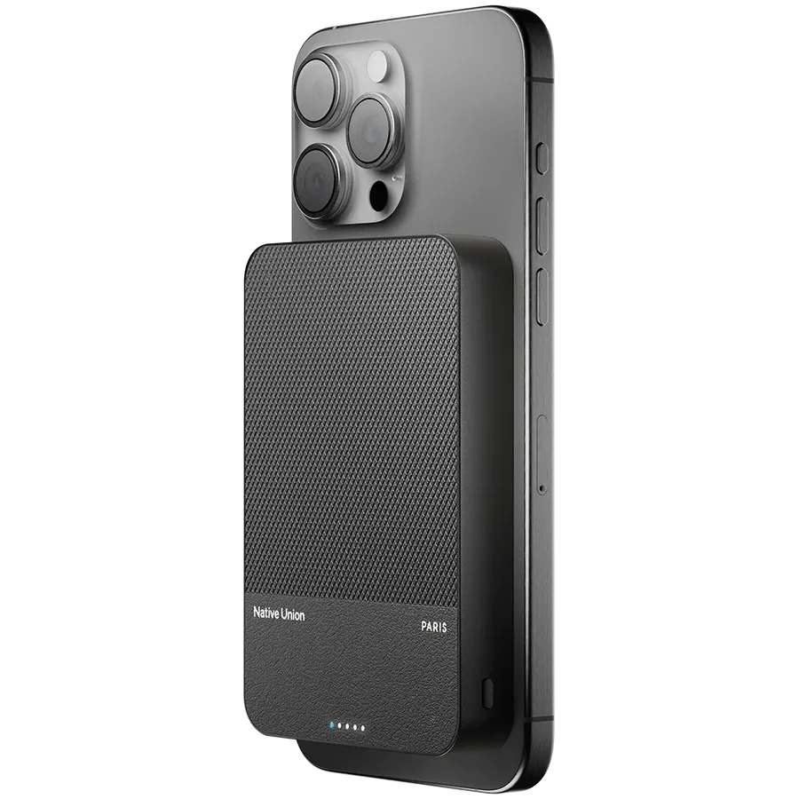 photo - Беспроводное зарядное устройство Native Union (Re)Classic Power Bank 10000mAh -BLACK