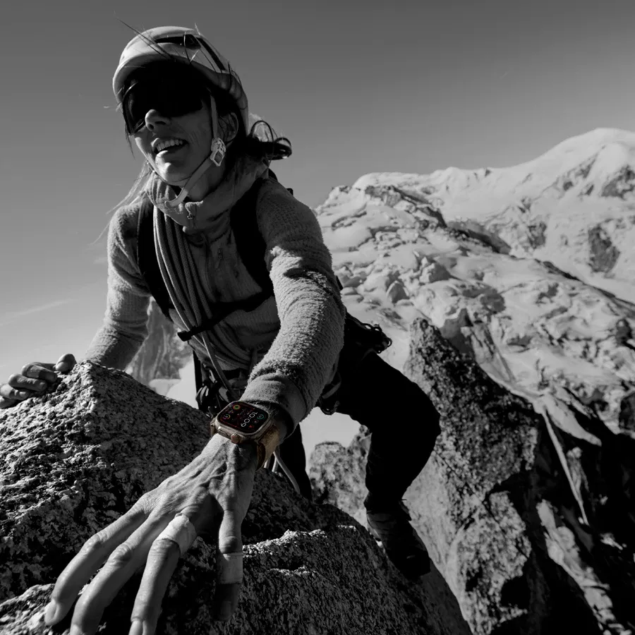 photo 7 - Apple Watch Ultra Series 2 GPS + Cellular,  Blue/Black Trail Loop, M/L, 49мм, Natural