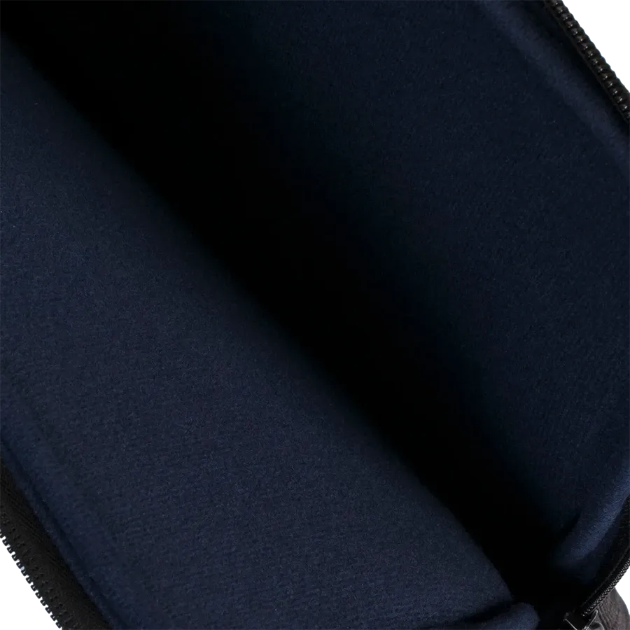 photo 4 - RIVA CASE Чехол ECO  Чёрный для MacBook 15/Ноутбук до 15.6"