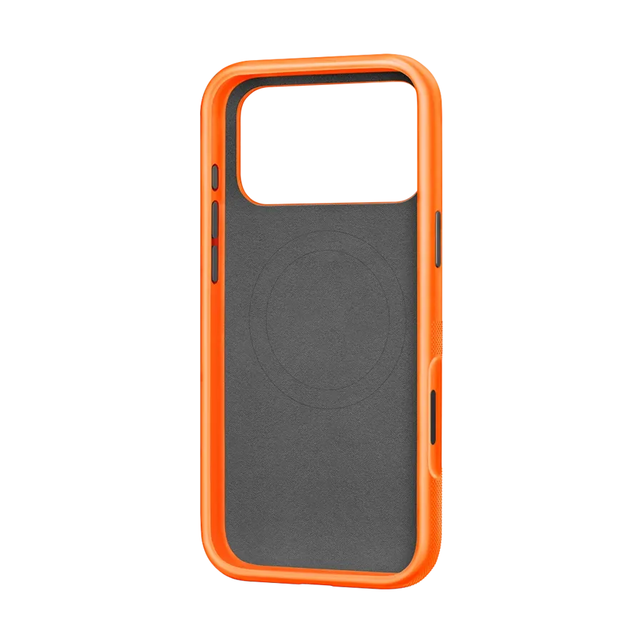 photo 2 - Apple Защитный чехол Rugged Case с MagSafe Sienna Orange для iPhone 17 Pro Max