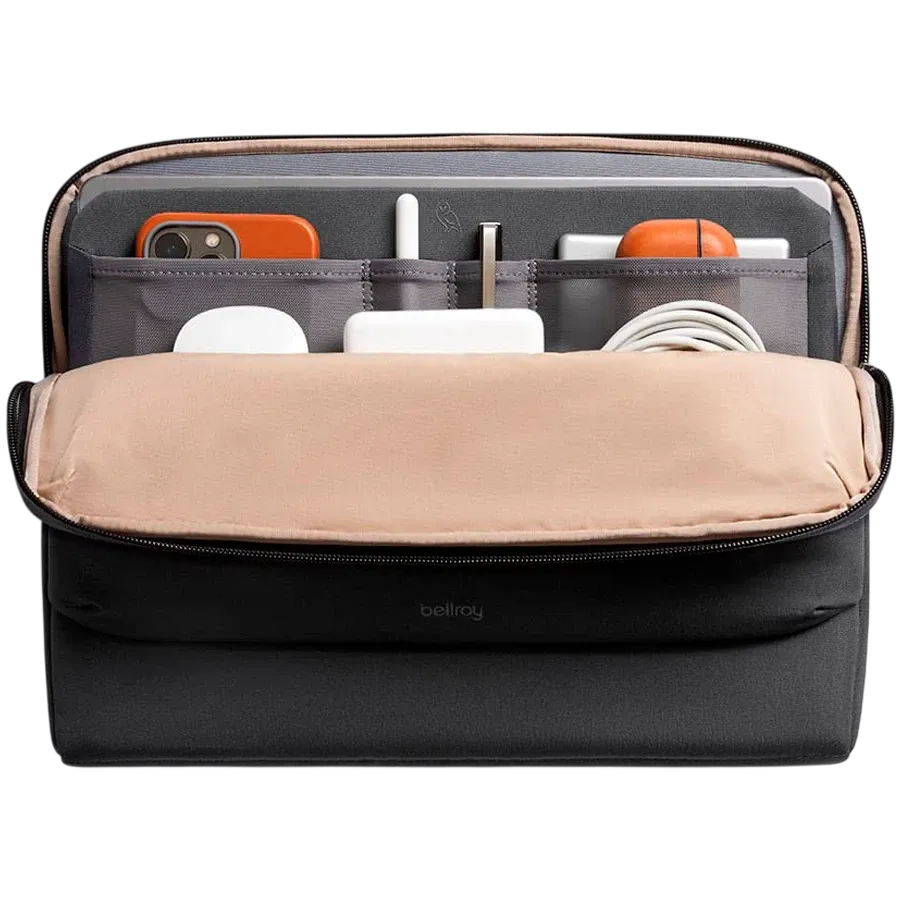 photo 3 - Чехол BELLROY Caddy для MacBook Pro 16", Синевато-серый
