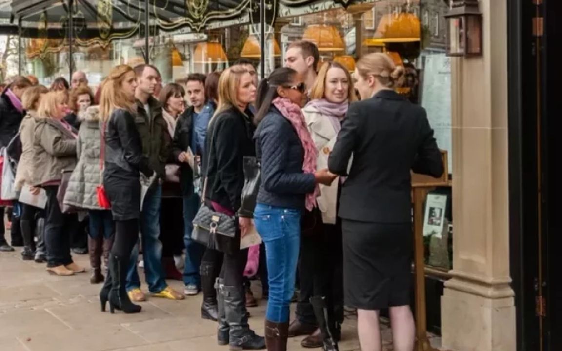 Attracting new customers -AROS