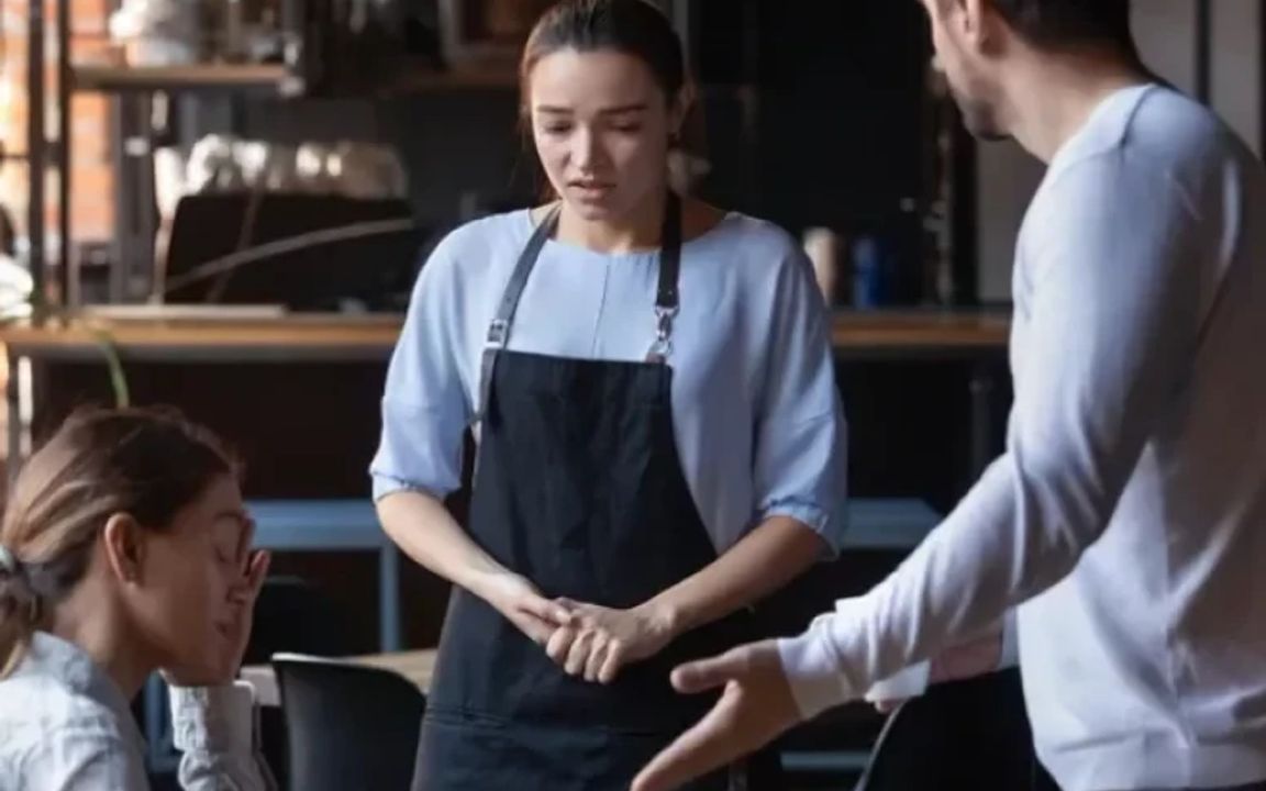 Speed up meal delivery - AROS