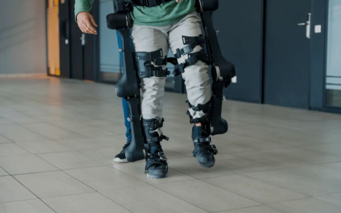 ACTIVE EXOSKELETONS