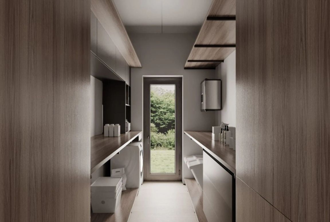 Pantry room with exit to the yard