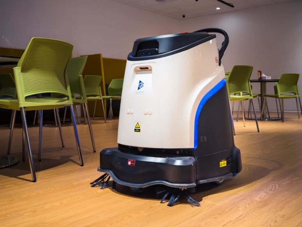 Vacuum 40 robot