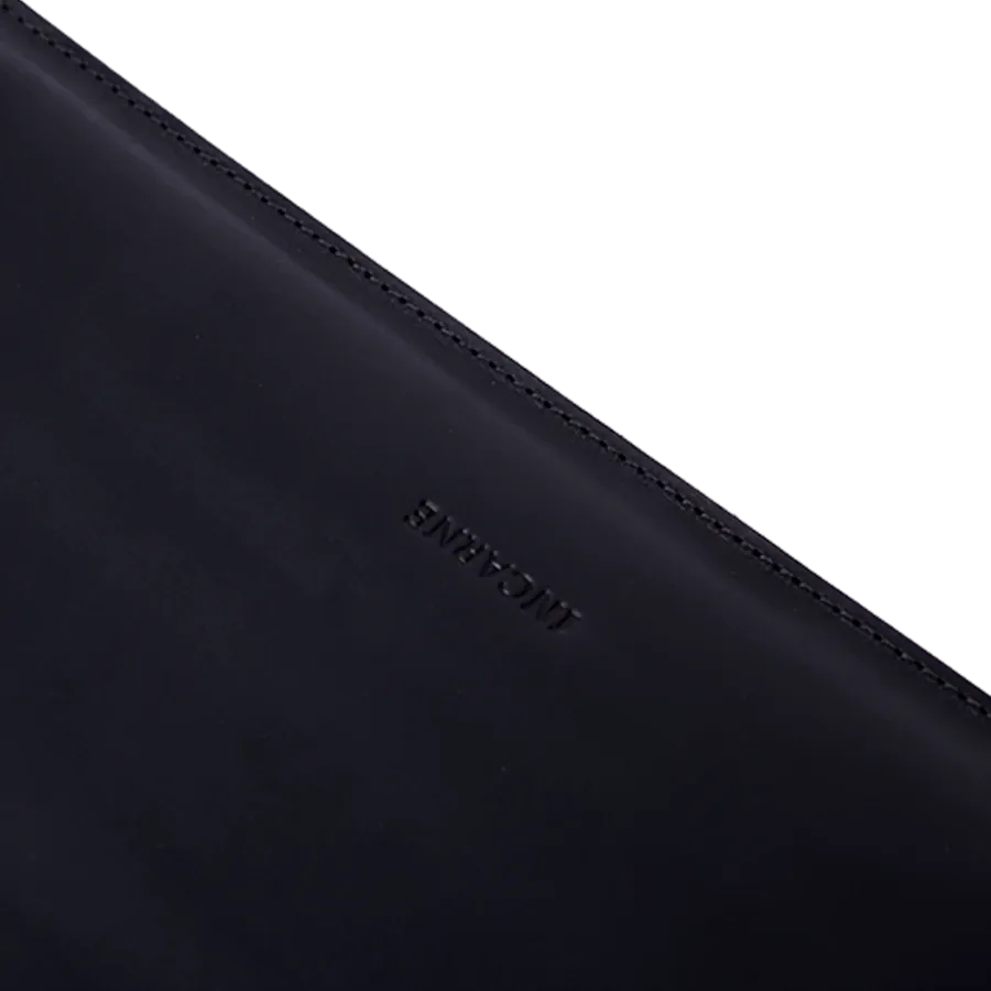 Чехол INCARNE New Gamma Чёрный для MacBook Pro 16/MacBook Pro 15 — Изображение №5