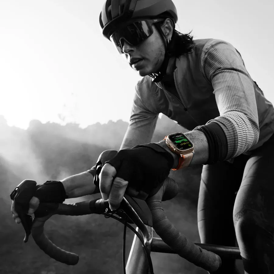 Apple Watch Ultra 2 2024, 49mm, Natural, Olive Alpine Loop, M — Image №5